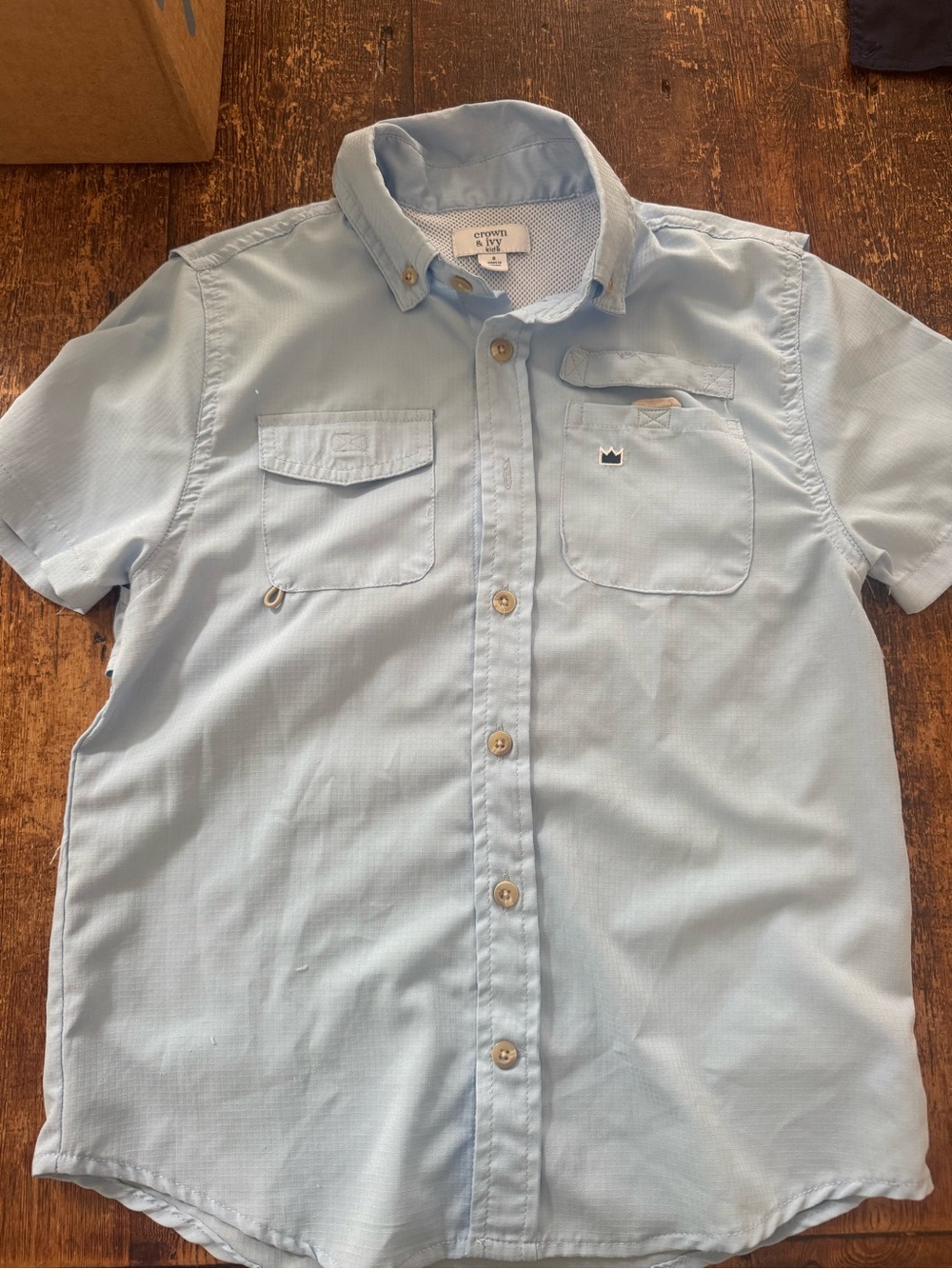 crown & ivy Light Blue Short-Sleeve Button-Down Fishing Shirt